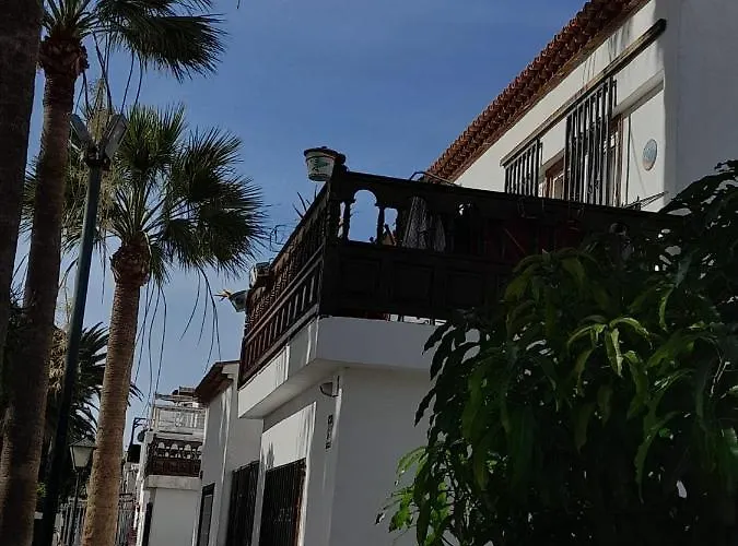 Playa Montana Amarlla,pools,wifi Lägenhet *