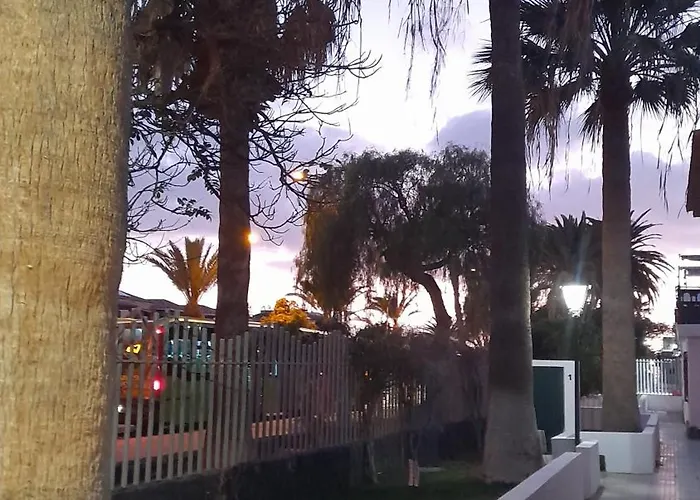 Playa Montana Amarlla,pools,wifi Lägenhet