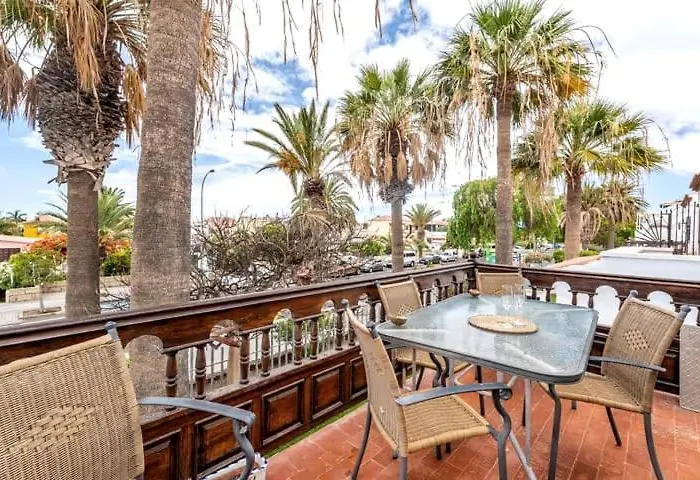 Playa Montana Amarlla,pools,wifi Lägenhet Costa Del Silencio