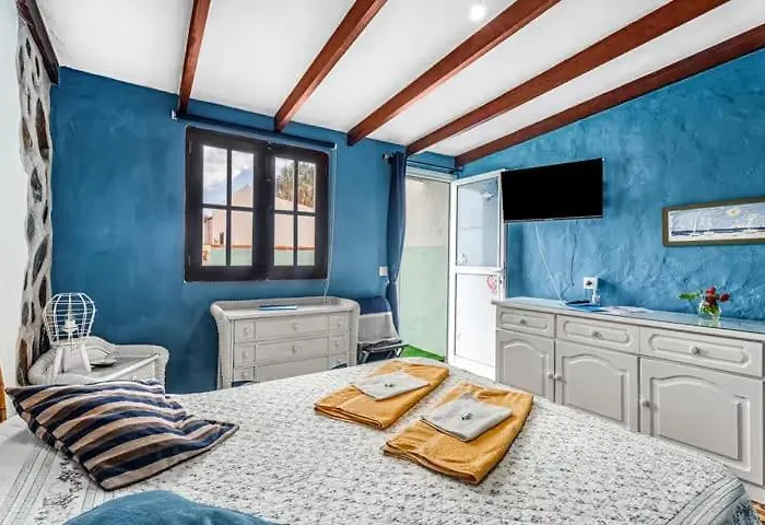 Playa Montana Amarlla,pools,wifi Costa Del Silencio