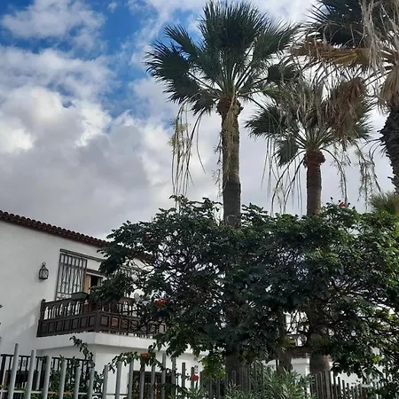 Apartamento Playa Montana Amarlla,pools,wifi