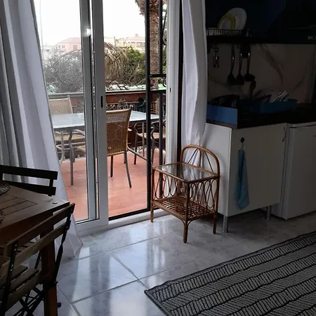 Playa Montana Amarlla,pools,wifi Apartamento Costa del Silencio