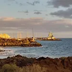 아파트 Playa Montana Amarlla,pools,wifi 코스타델실렌시오