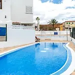 Playa Montana Amarlla,pools,wifi 코스타델실렌시오