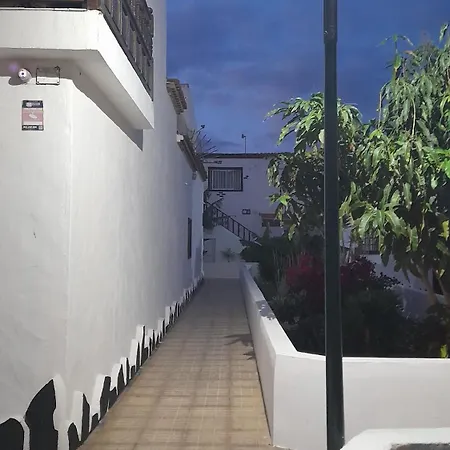 Playa Montana Amarlla,pools,wifi Appartement Costa Del Silencio